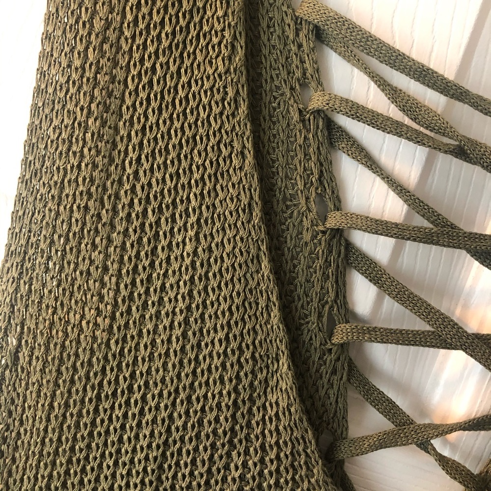 green knit tank
